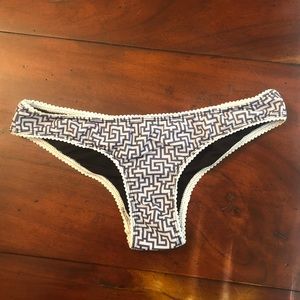 Mandalynn Bikini Bottom Size L